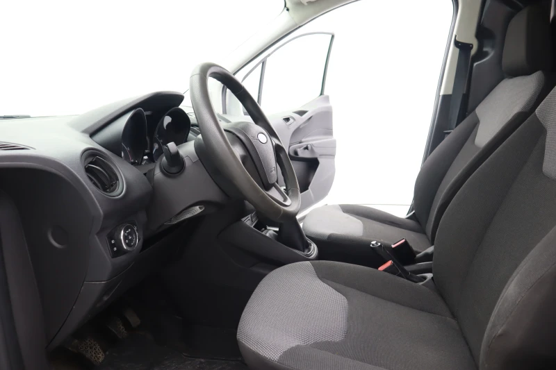 Ford Courier 1.5, снимка 7 - Автомобили и джипове - 51193283