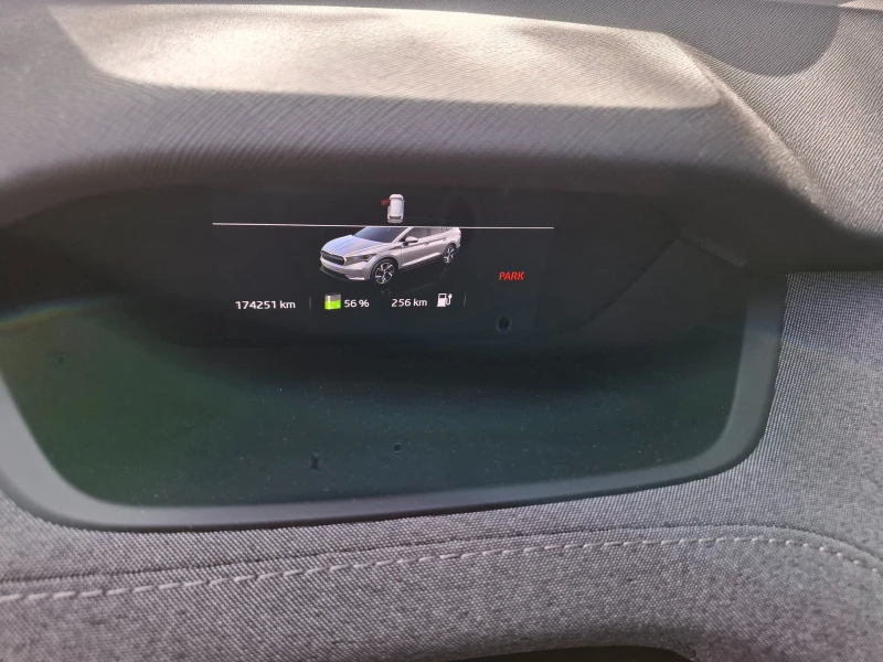 Skoda Enyaq iV80 - термопомпа, снимка 9 - Автомобили и джипове - 52454598