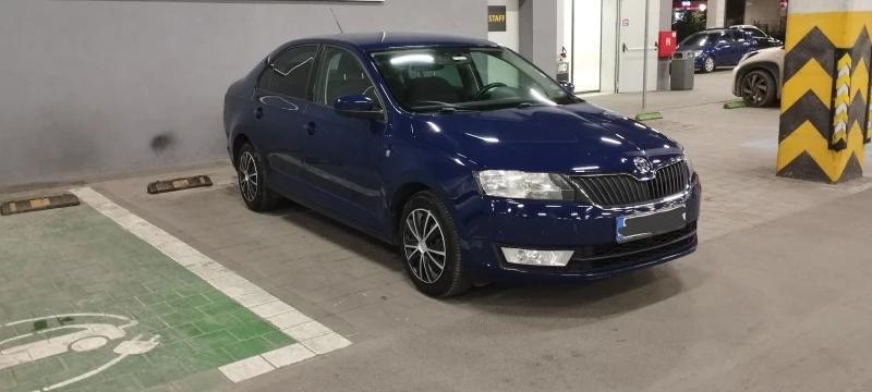Skoda Rapid 1.2 mpi + фабр.газово BRC , Еуратек, нави+ камера, снимка 5 - Автомобили и джипове - 52474159