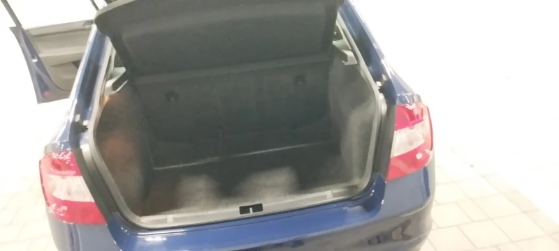 Skoda Rapid 1.2 mpi + фабр.газово BRC , Еуратек, нави+ камера, снимка 11 - Автомобили и джипове - 52474159