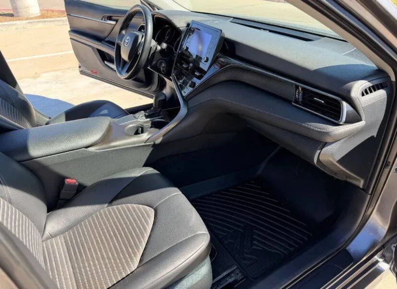 Toyota Camry, снимка 11 - Автомобили и джипове - 52837435