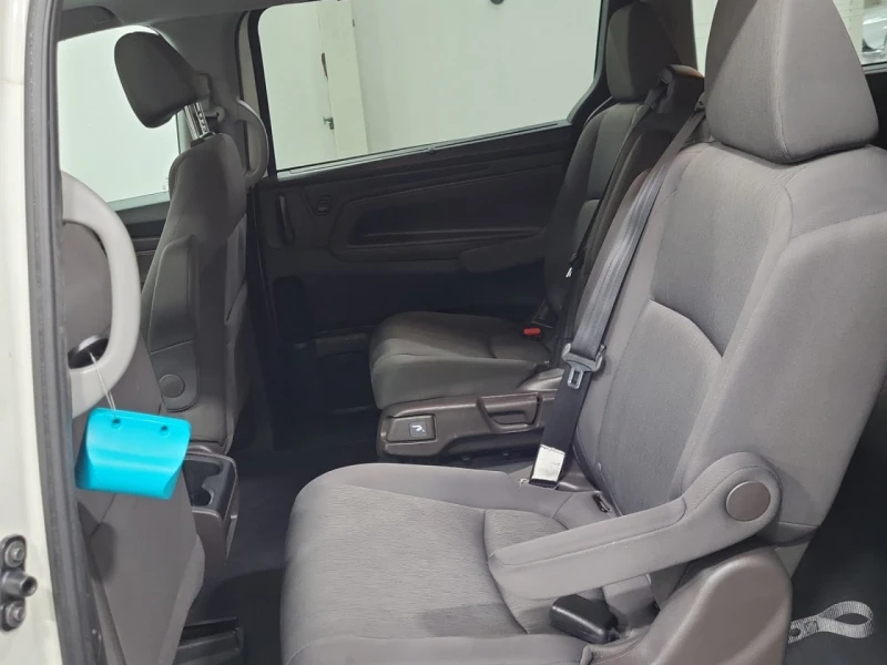 Honda Odyssey CARFAX* АВТОФИНАНСИРАНЕ* БЕЗ ПЪРВОНАЧАЛНА ВНОСКА* , снимка 14 - Автомобили и джипове - 53039284