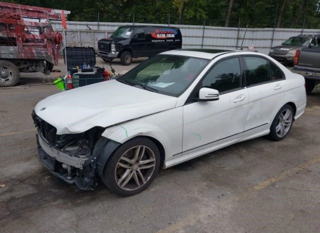 Mercedes-Benz C 300 4MATIC, снимка 2 - Автомобили и джипове - 48212235