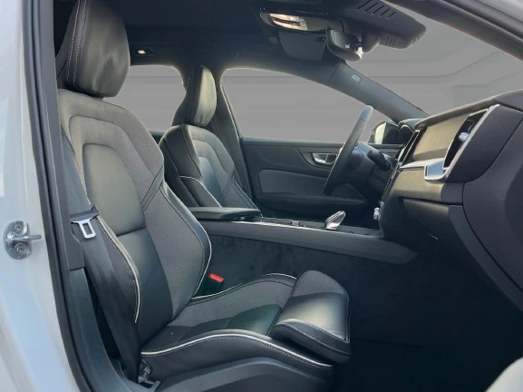 Volvo S60 B4 = Plus Dark = Гаранция - изображение 6