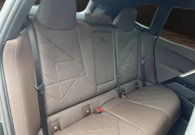 BMW iX xDrive40 Sport| ���| 360 | Sky Lounge| �������� | Mobile.bg � ����������� 11