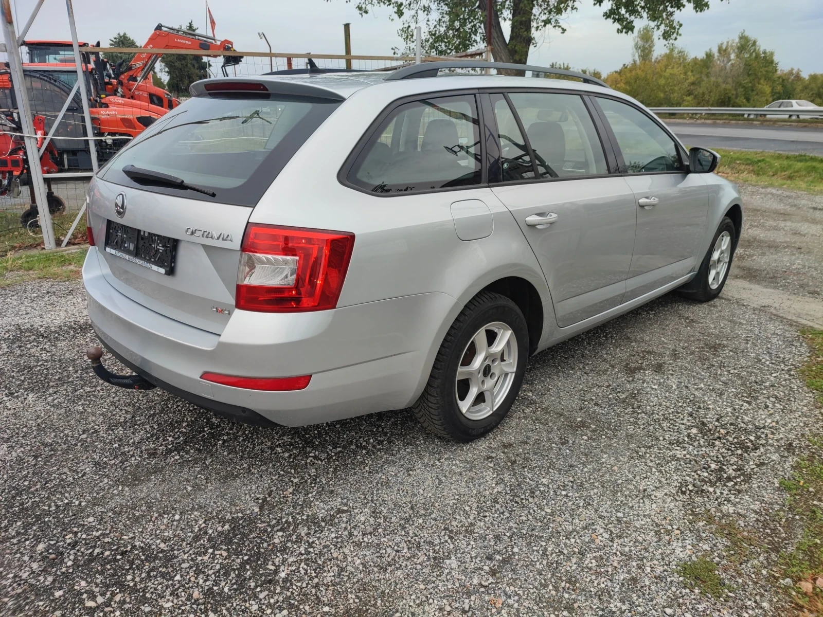 Skoda Octavia 1.6 TDI 4X4 - изображение 6