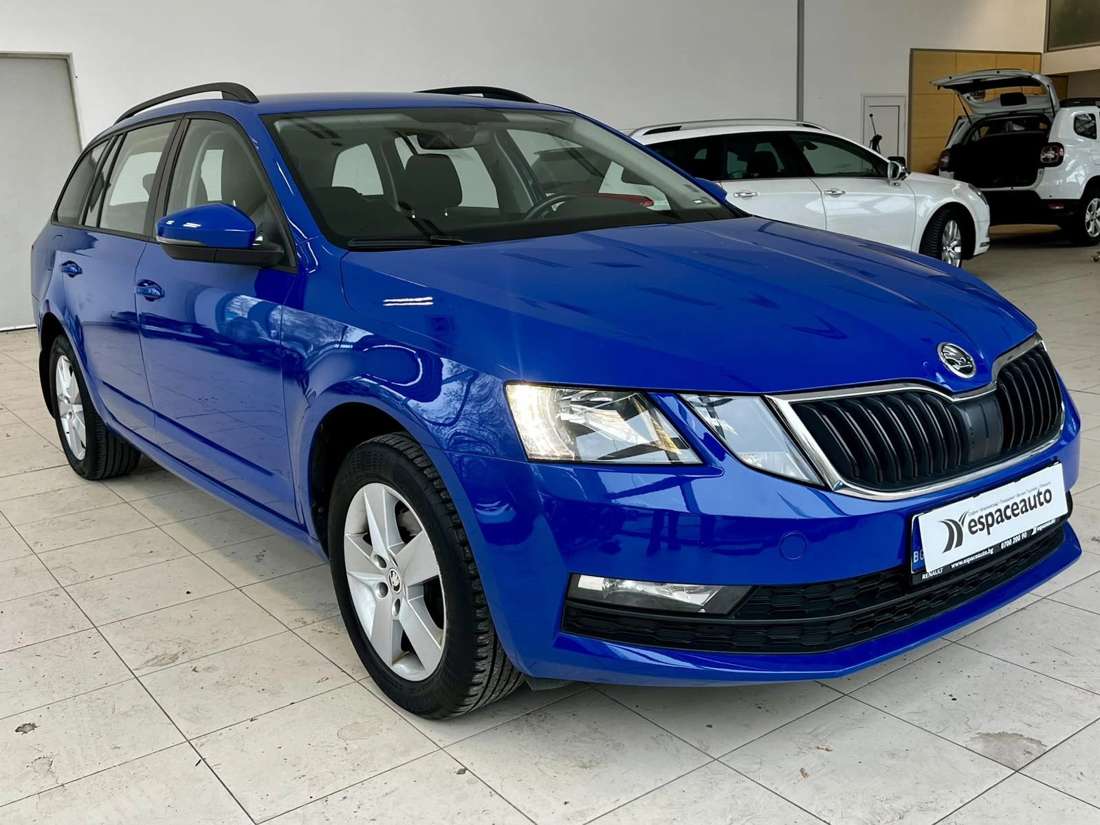 Skoda Octavia 2.0 TDI / 150 к.с. / DSG - изображение 3