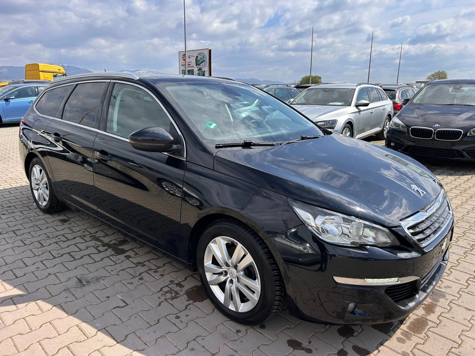 Peugeot 308 1.6HDI NAVI/KAMERA/PANORAMA EURO 6 - изображение 4