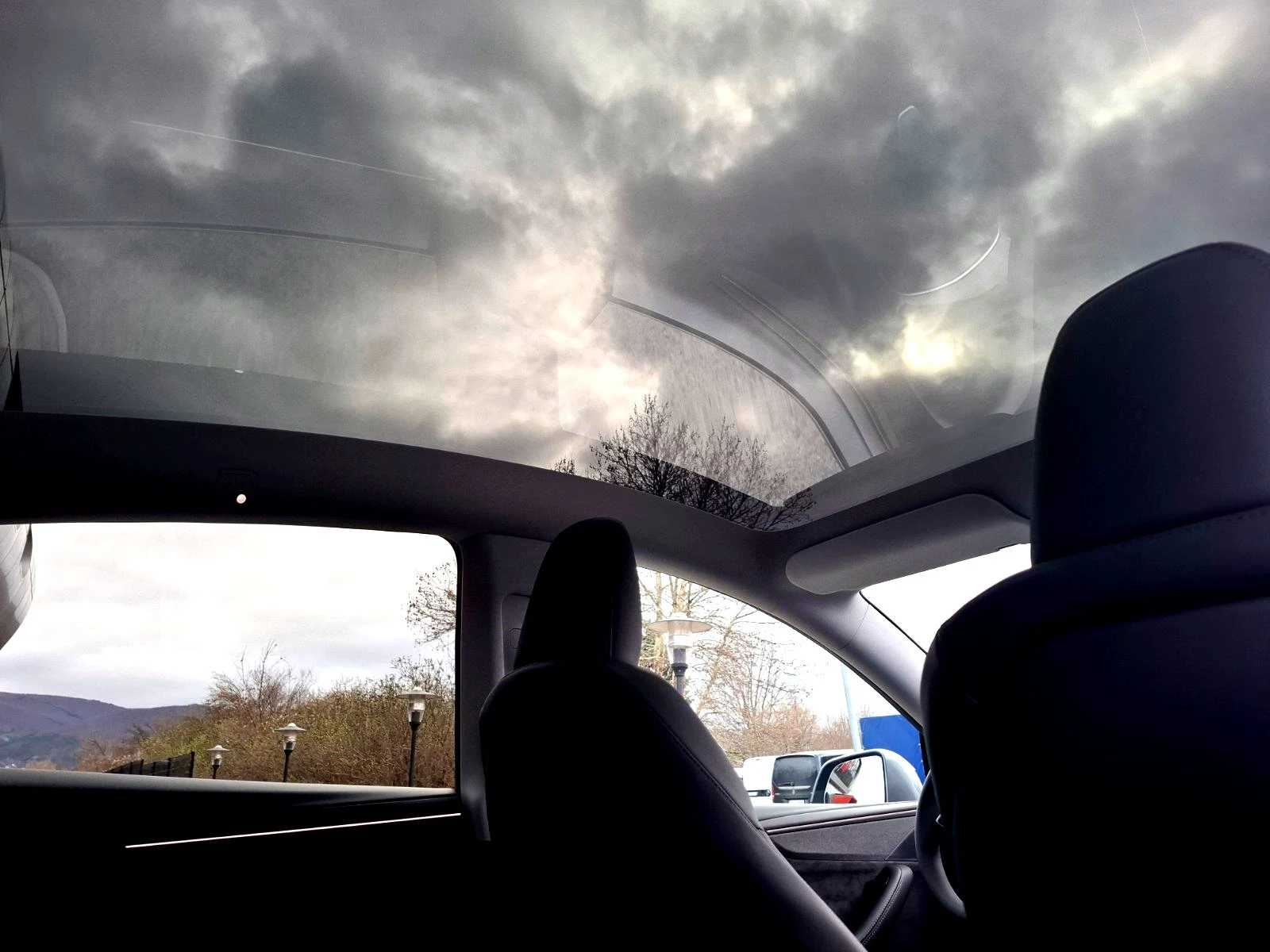 Tesla Model Y Long Range Dual Motor  | Mobile.bg   17