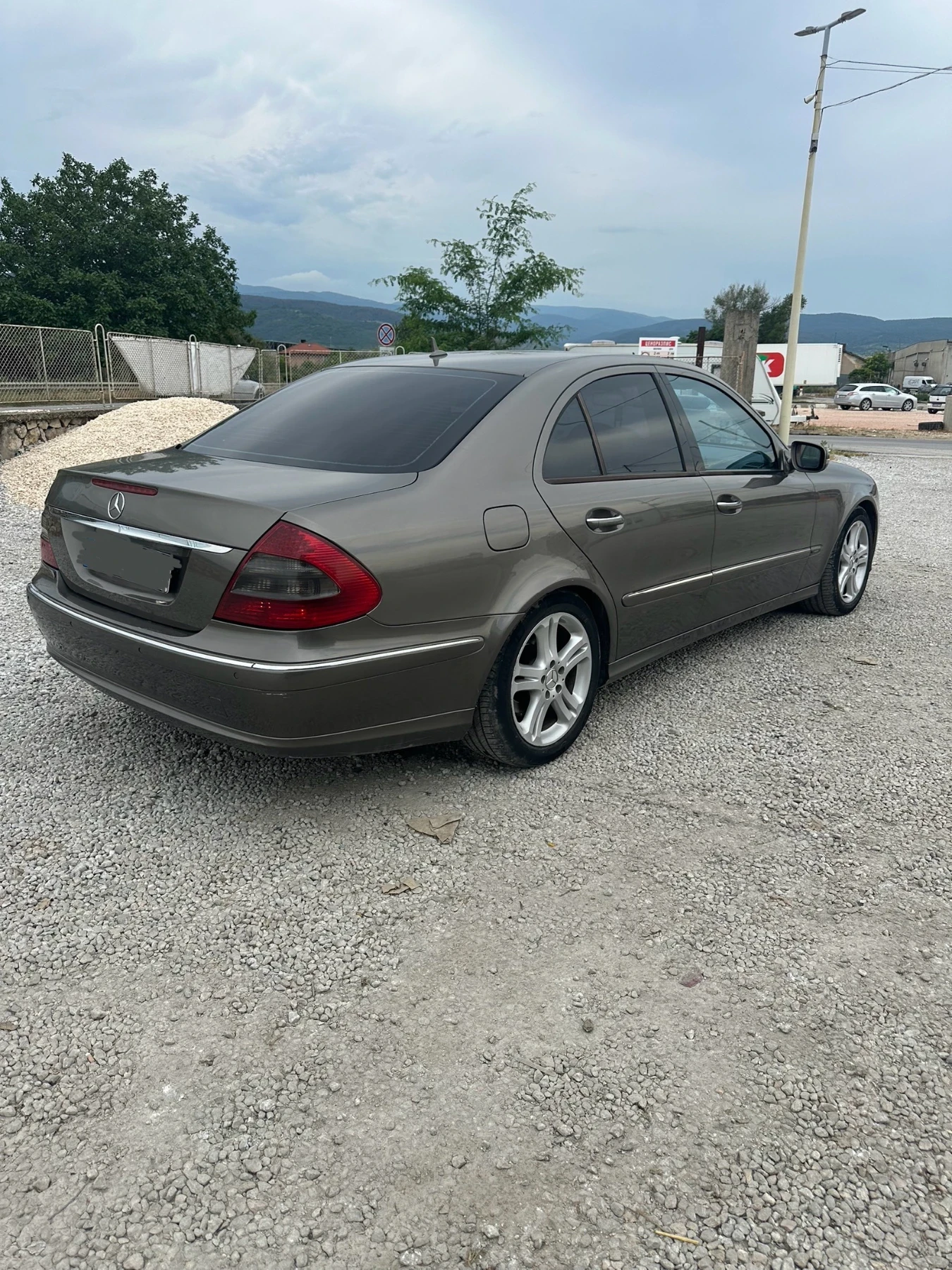 Mercedes-Benz E 320 3.2cdi v6 - изображение 2
