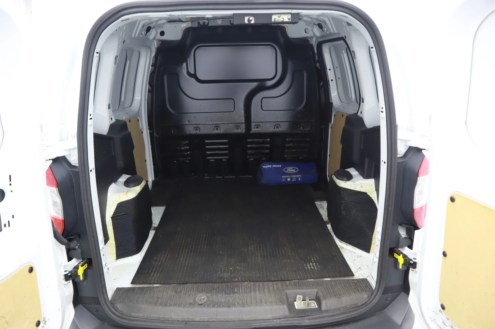 Ford Courier 1.5 | Mobile.bg — изображение 15