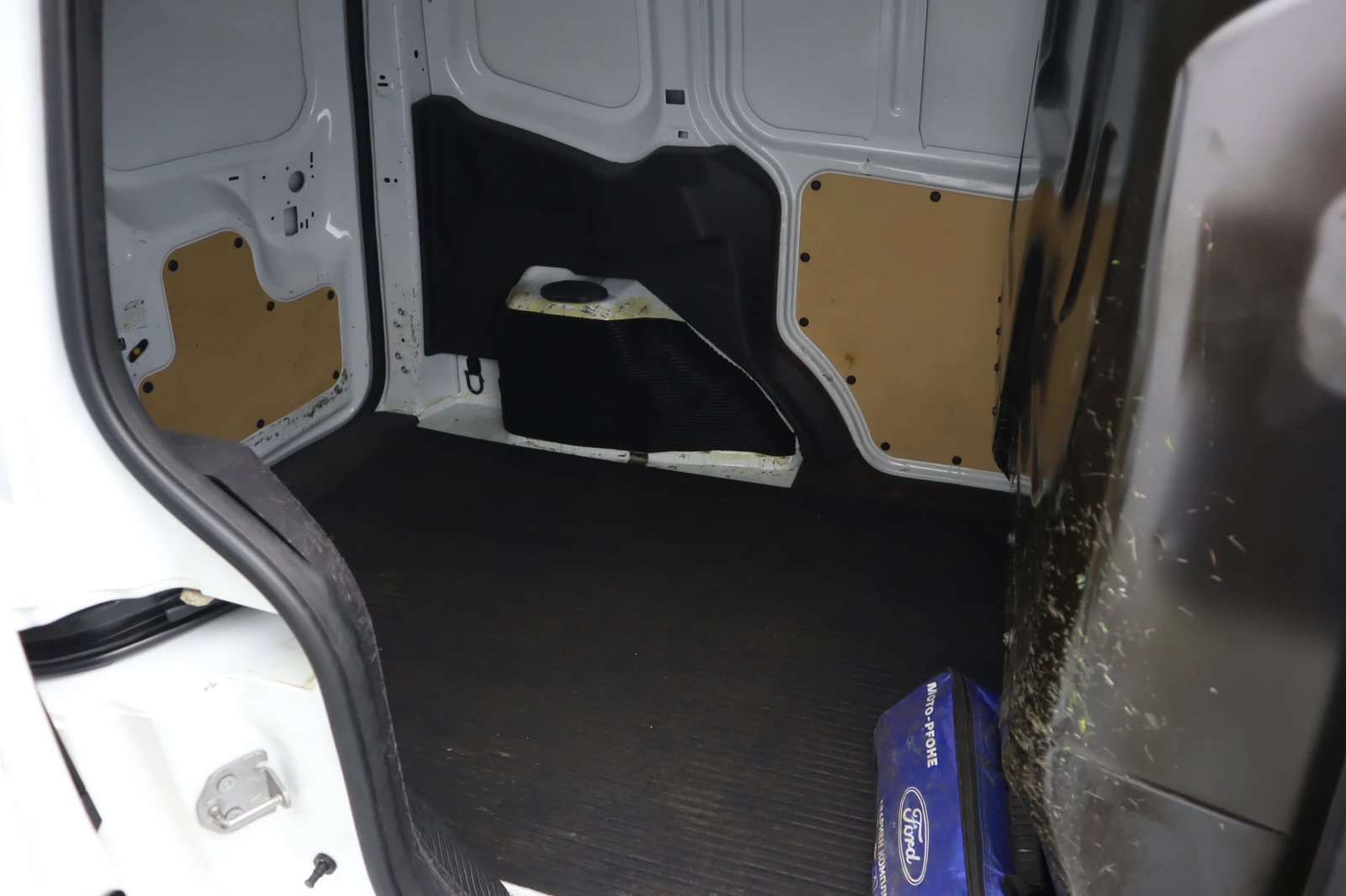 Ford Courier 1.5 | Mobile.bg — изображение 16