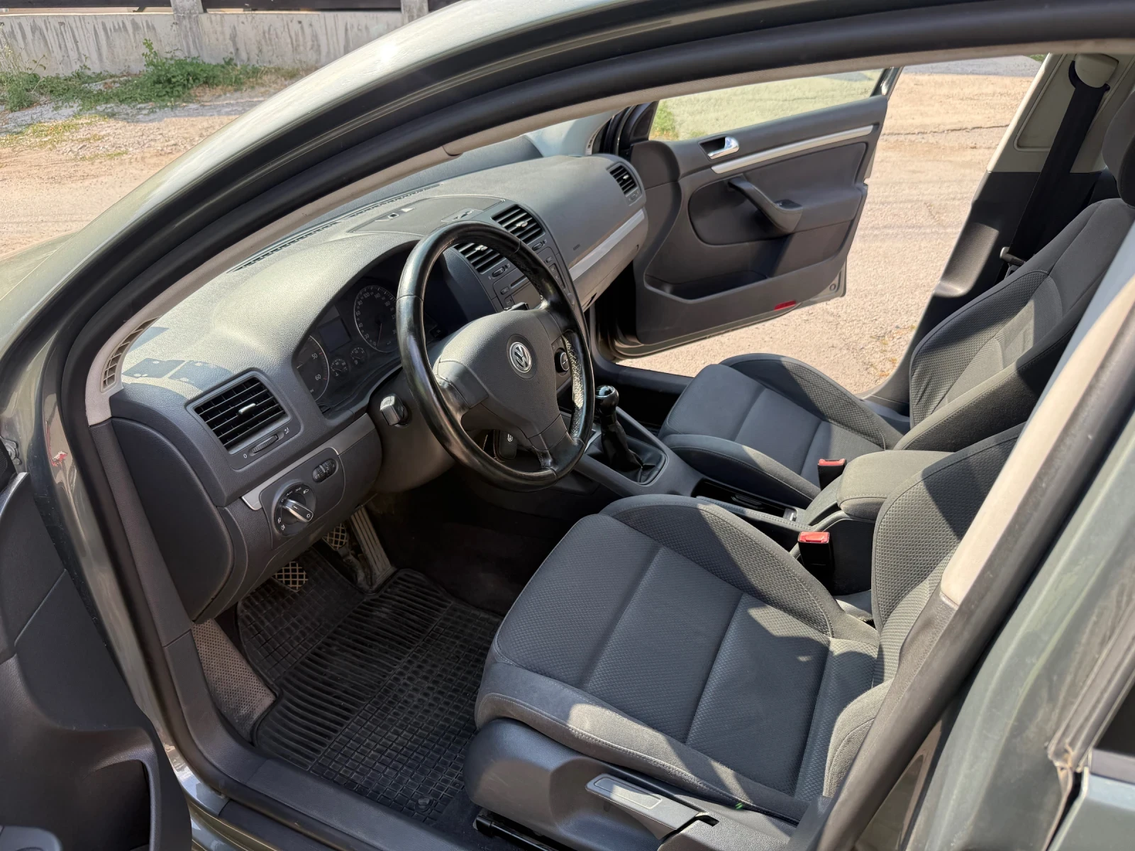 VW Golf  - изображение 9