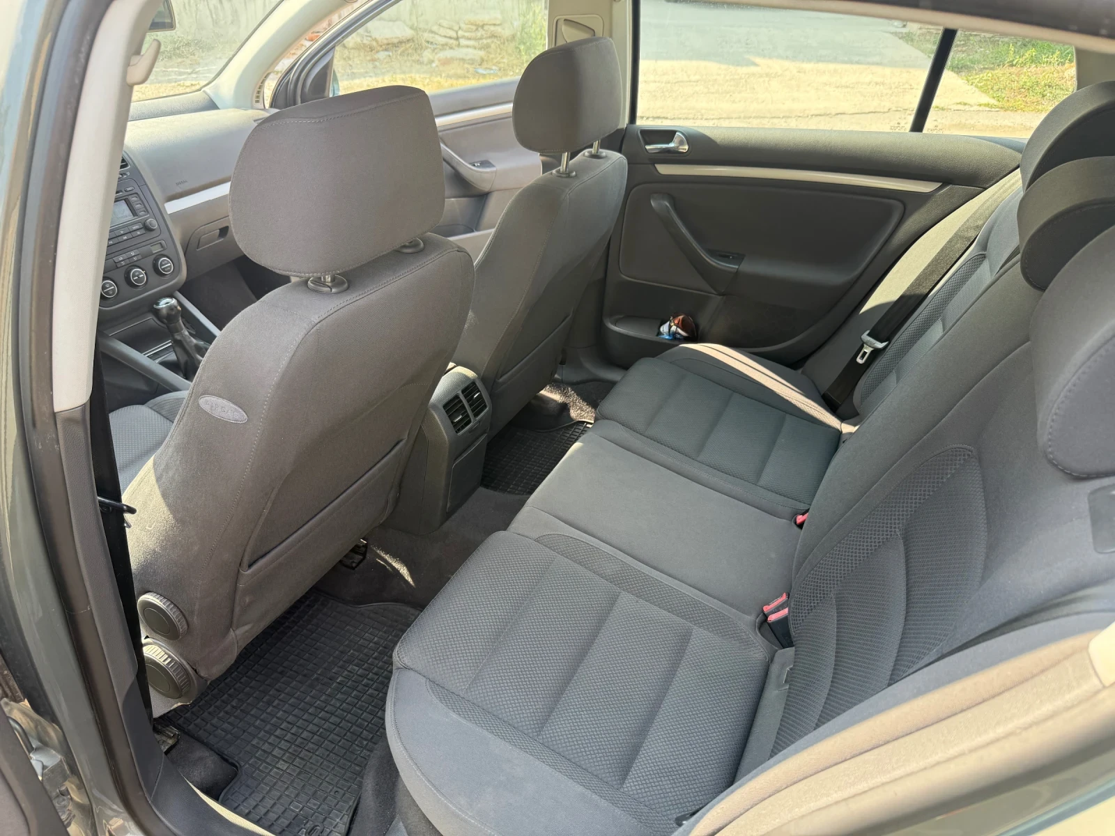 VW Golf  - изображение 10