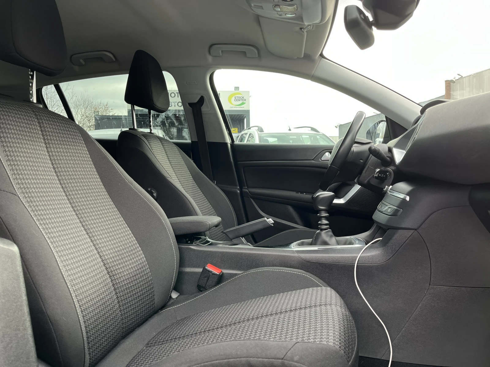 Peugeot 308 1.2 PureTech 130 BVM6 - изображение 10