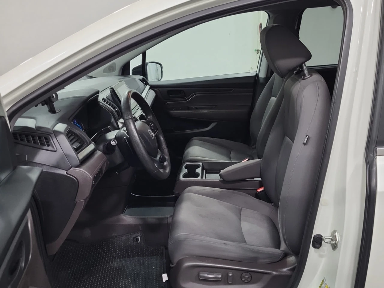 Honda Odyssey CARFAX* АВТОФИНАНСИРАНЕ* БЕЗ ПЪРВОНАЧАЛНА ВНОСКА*  - изображение 5