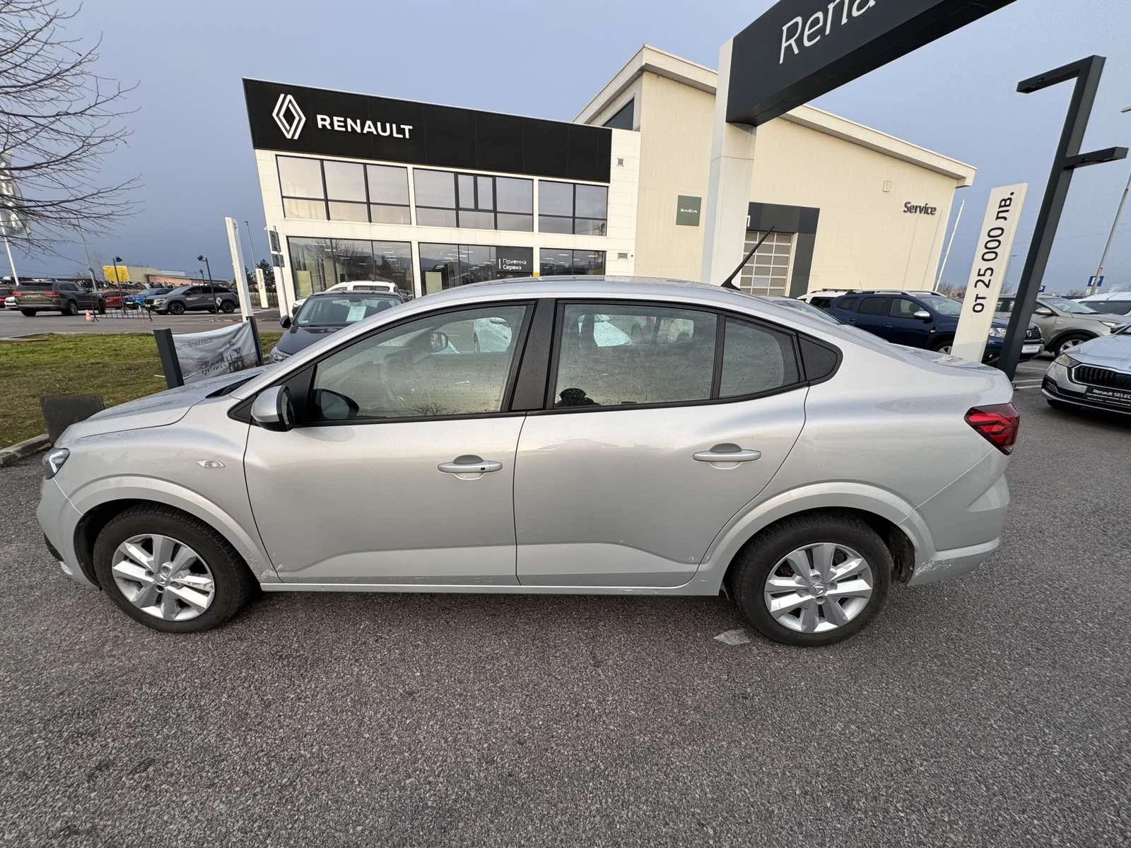 Dacia Logan 1.0 Tce 91k.c. LPG - изображение 3