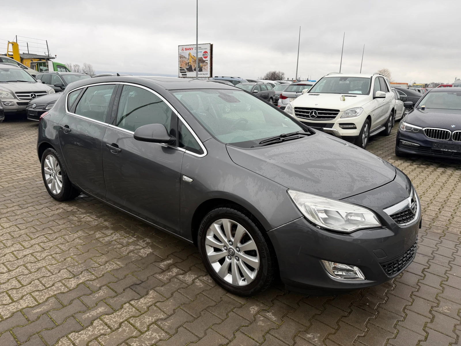 Opel Astra 1.7CDTI NAVI EURO 5 - изображение 4