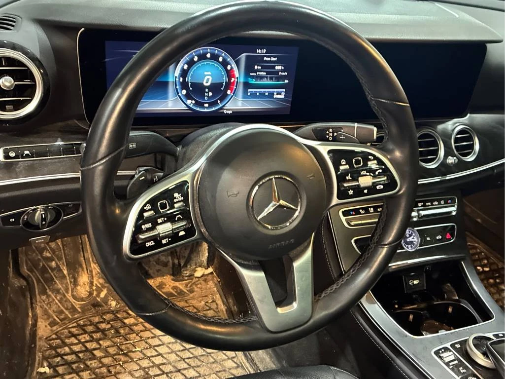 Mercedes-Benz E 300 CARFAX* ДИСТРОНИК  * МЪРТВА ТОЧКА, снимка 7 - Автомобили и джипове - 53949485