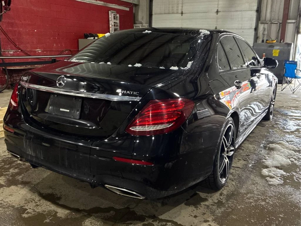 Mercedes-Benz E 300 CARFAX* ДИСТРОНИК  * МЪРТВА ТОЧКА, снимка 6 - Автомобили и джипове - 53949485