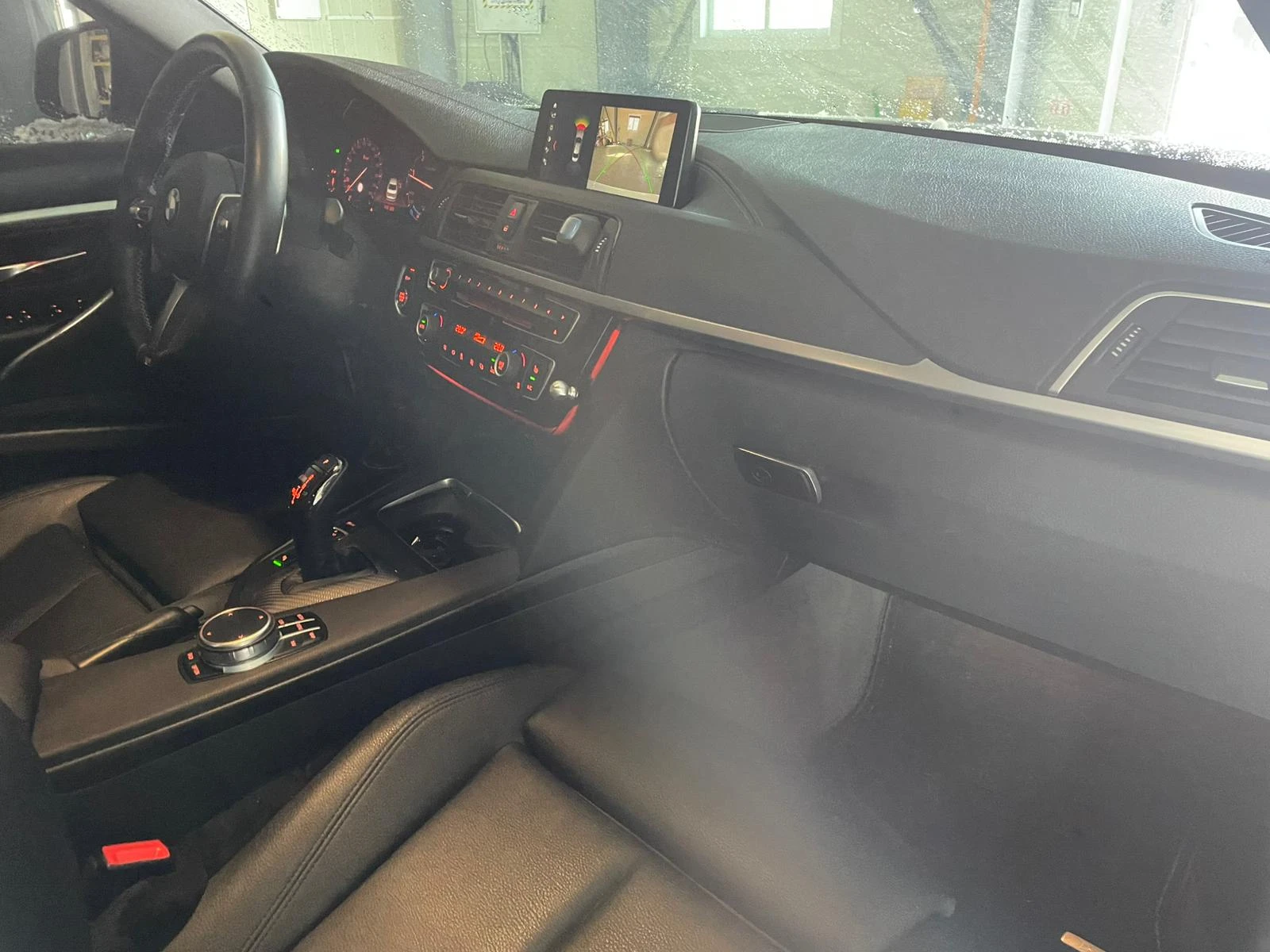 BMW 320 d RWD B47 LCI (FaceLift) ! M Pack !, снимка 13 - Автомобили и джипове - 54139884