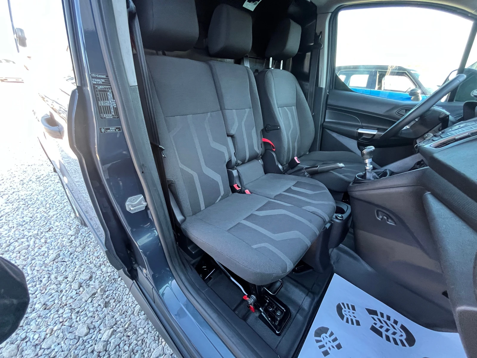 Ford Tourneo Connect 1.6 TDCI, 95к.с., ЛИЗИНГ, снимка 14 - Автомобили и джипове - 54311815