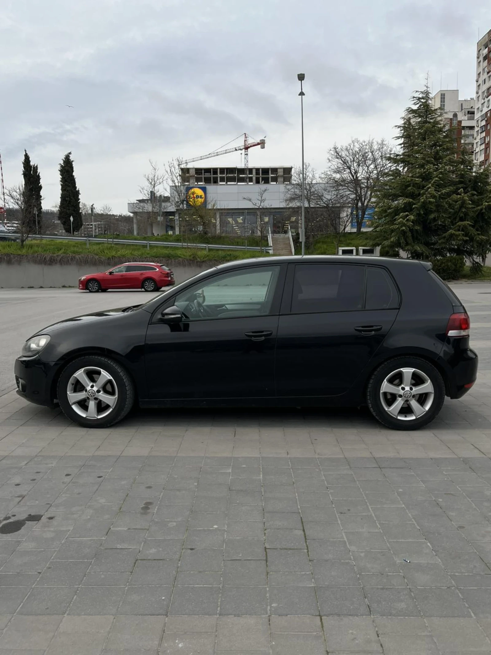 VW Golf 2.0 TDi , снимка 2 - Автомобили и джипове - 54398933