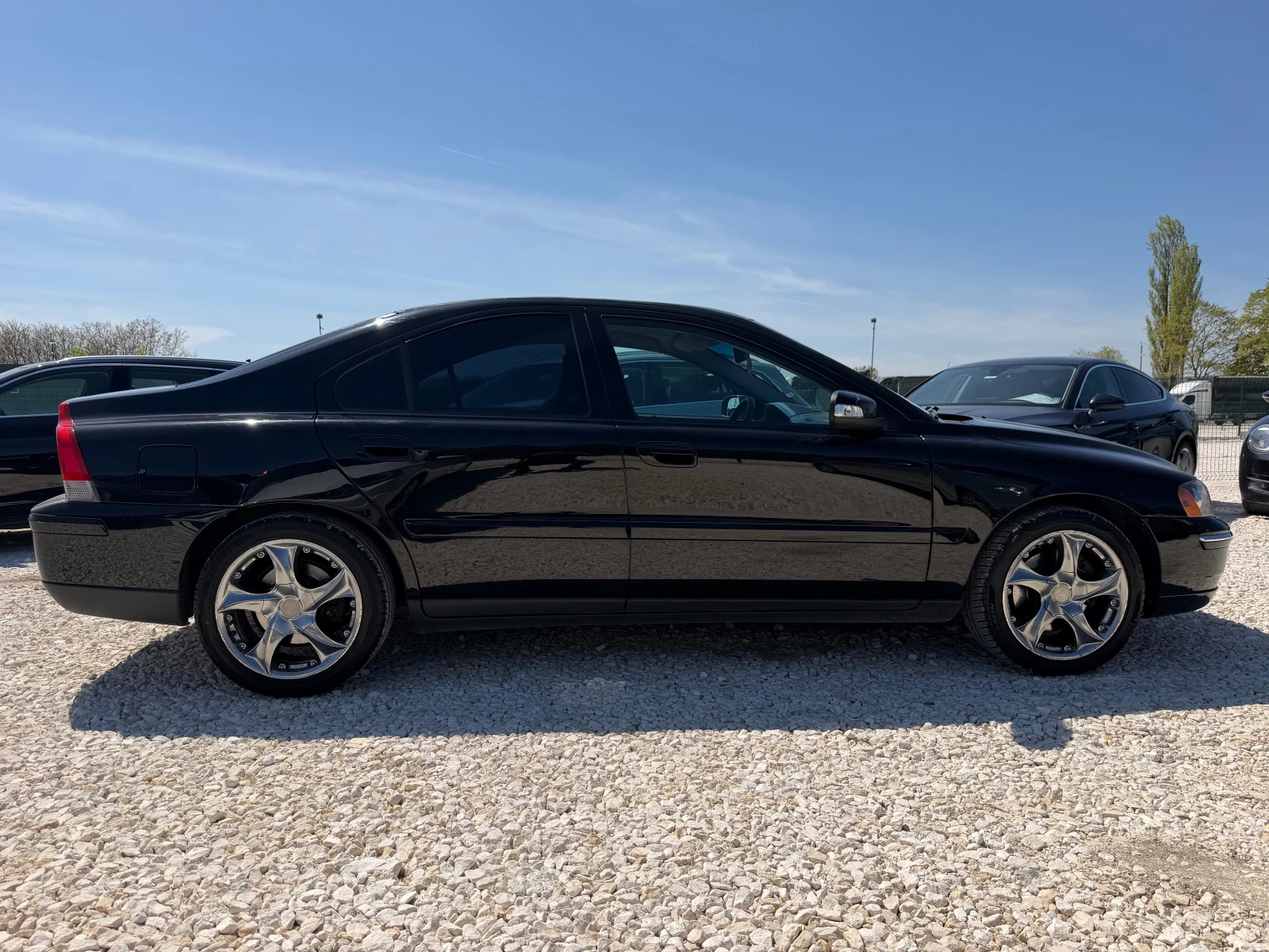 Volvo S60 НАПЪЛНО СЕРВИЗИРАН, снимка 7 - Автомобили и джипове - 54453745