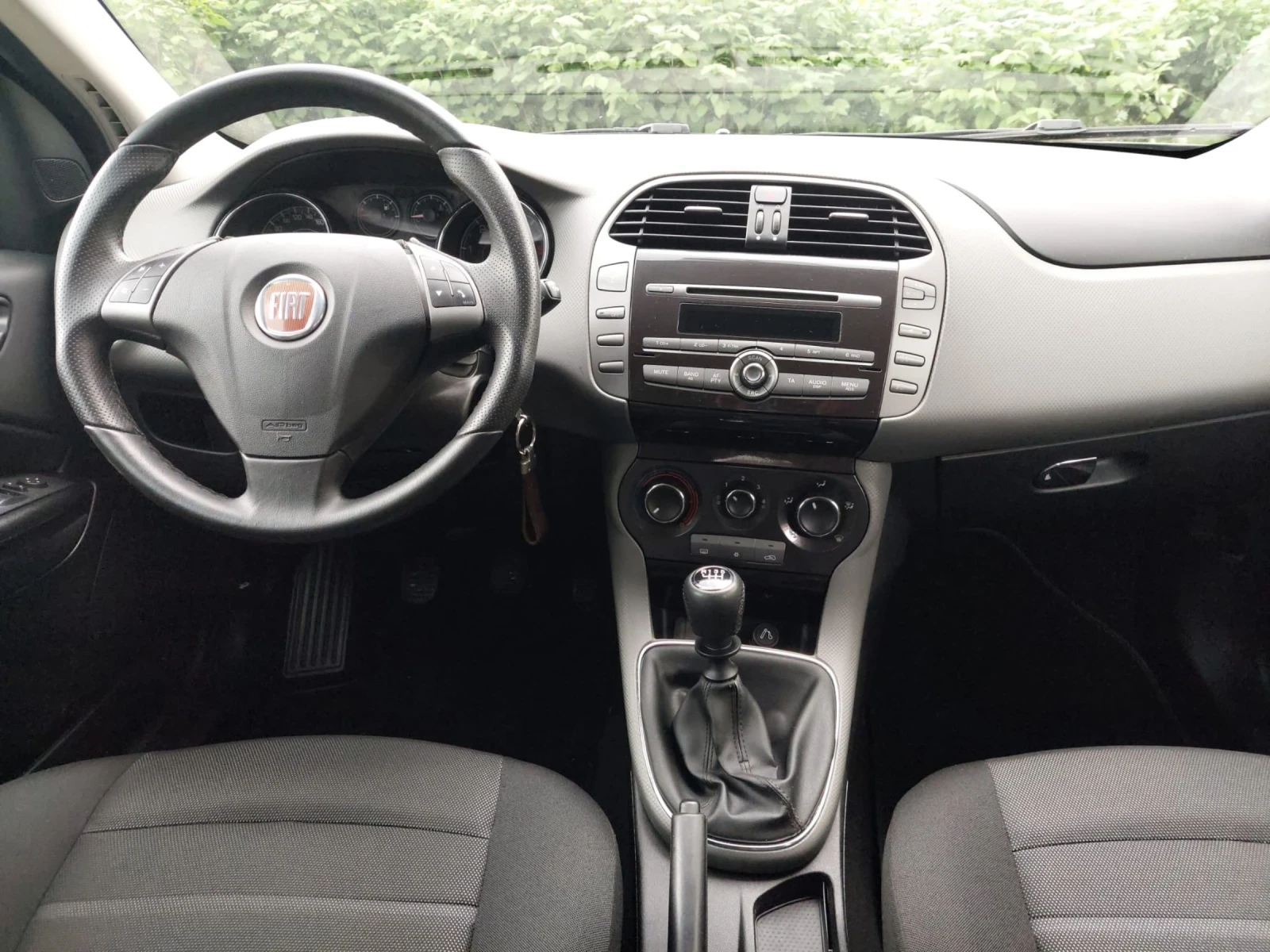Fiat Bravo 1.6 M JET 83000км. ТОП, снимка 8 - Автомобили и джипове - 54634983