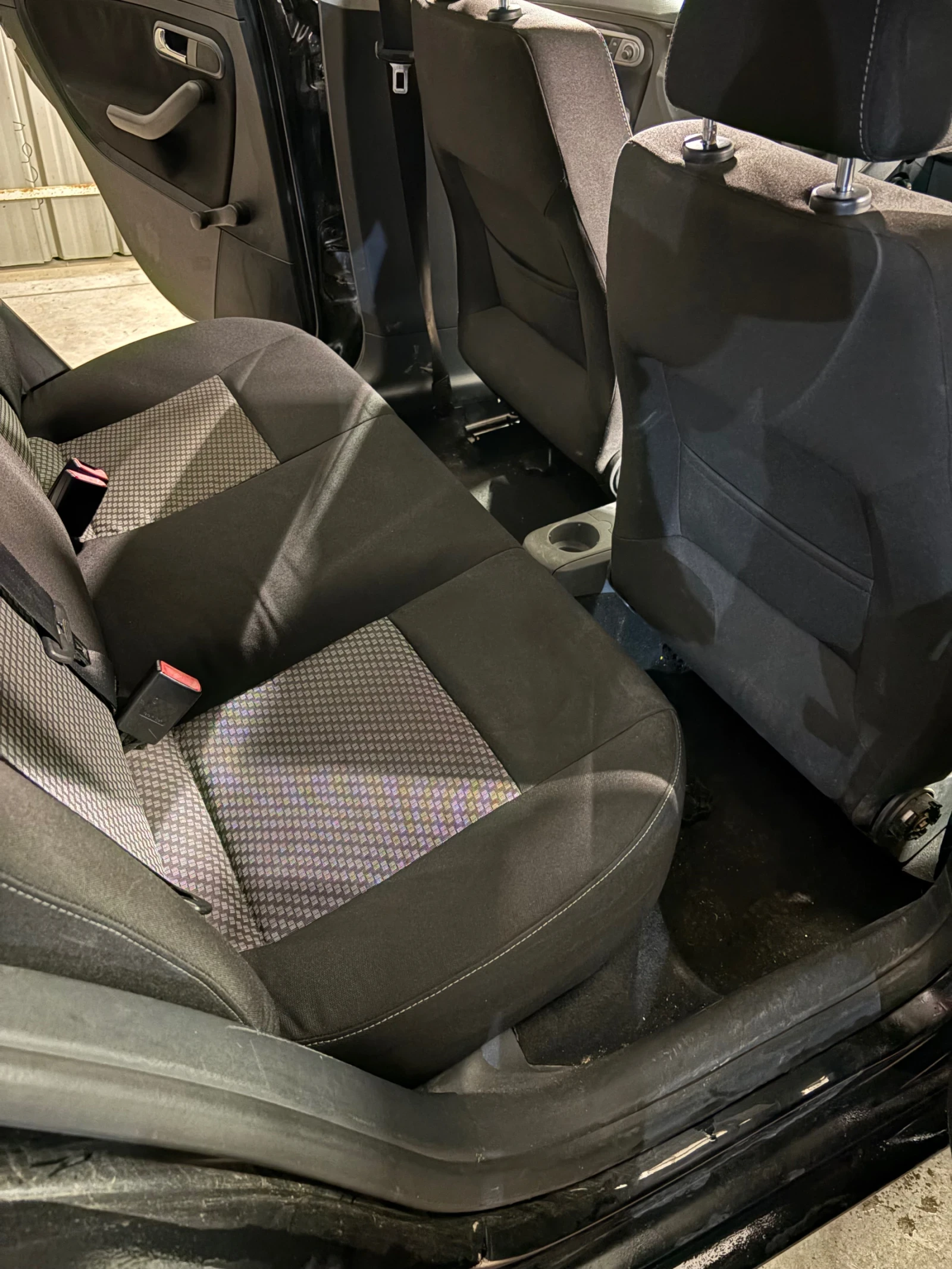 Seat Ibiza, снимка 8 - Автомобили и джипове - 54863804