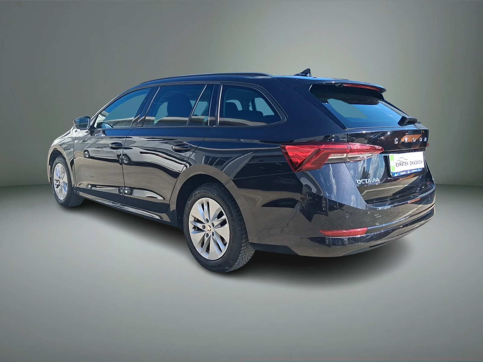 Skoda Octavia Октавия Комби Амбишън 2, 0 TDI, 150 к.с., 7DSG, снимка 3 - Автомобили и джипове - 54915793