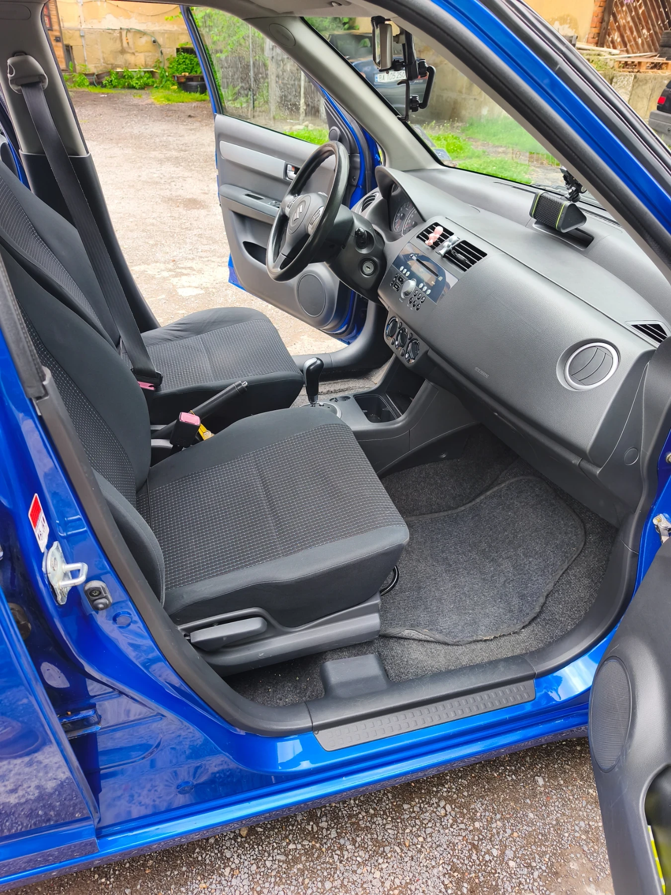 Suzuki Swift, снимка 10 - Автомобили и джипове - 54969098