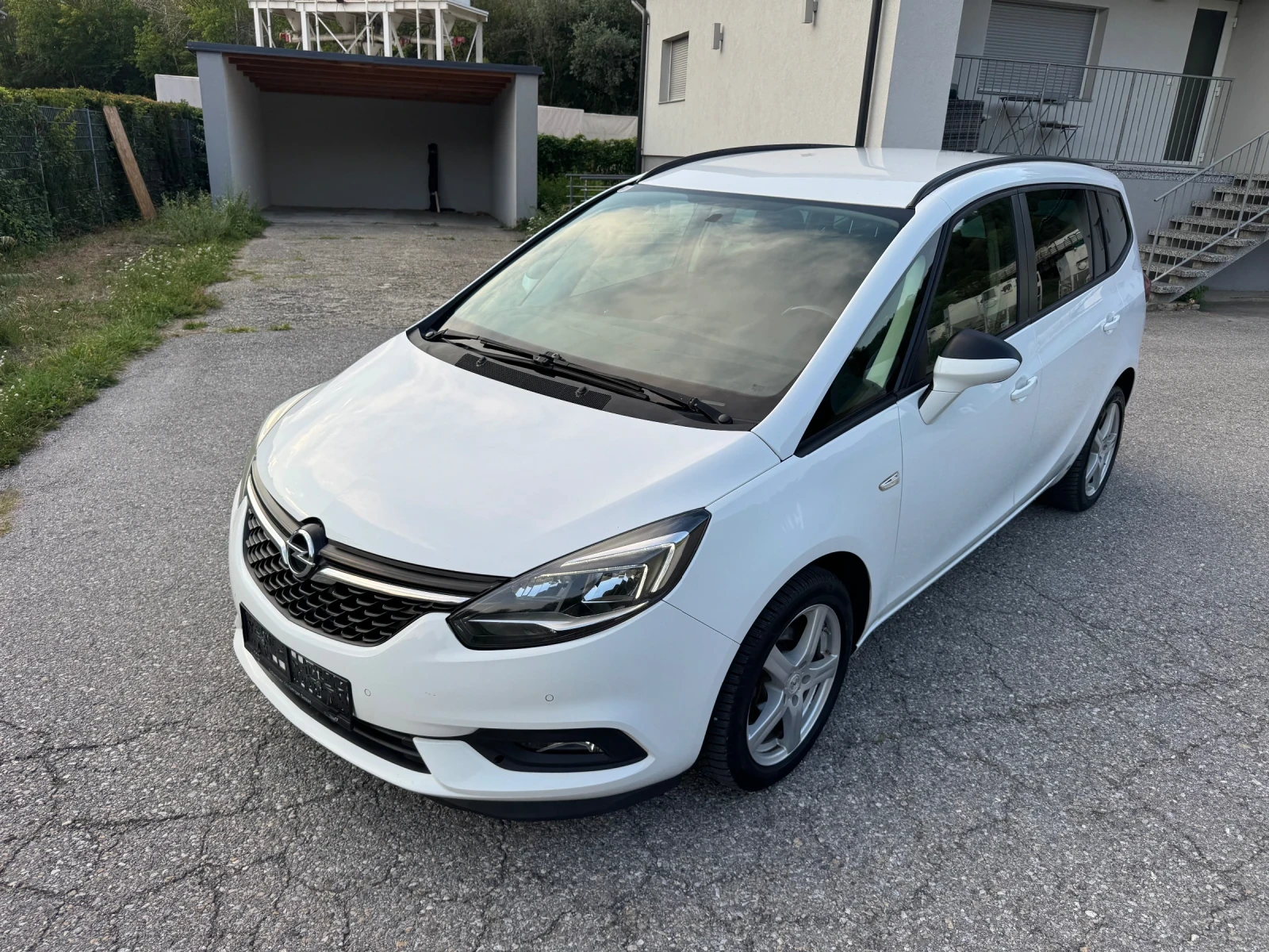 Opel Zafira 1.6i Бензин-Метан 7 Седалки Очакван Внос