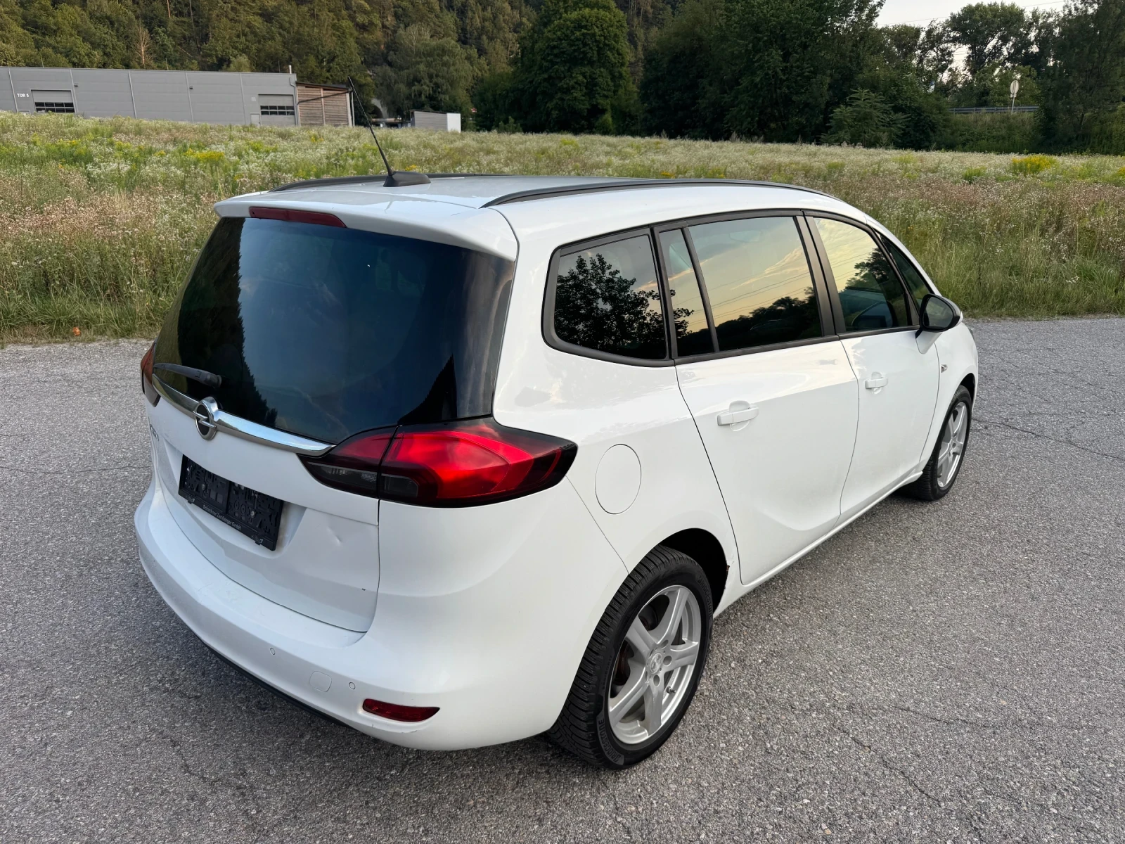 Opel Zafira 1.6i Бензин-Метан 7 Седалки Очакван Внос, снимка 6 - Автомобили и джипове - 55480410