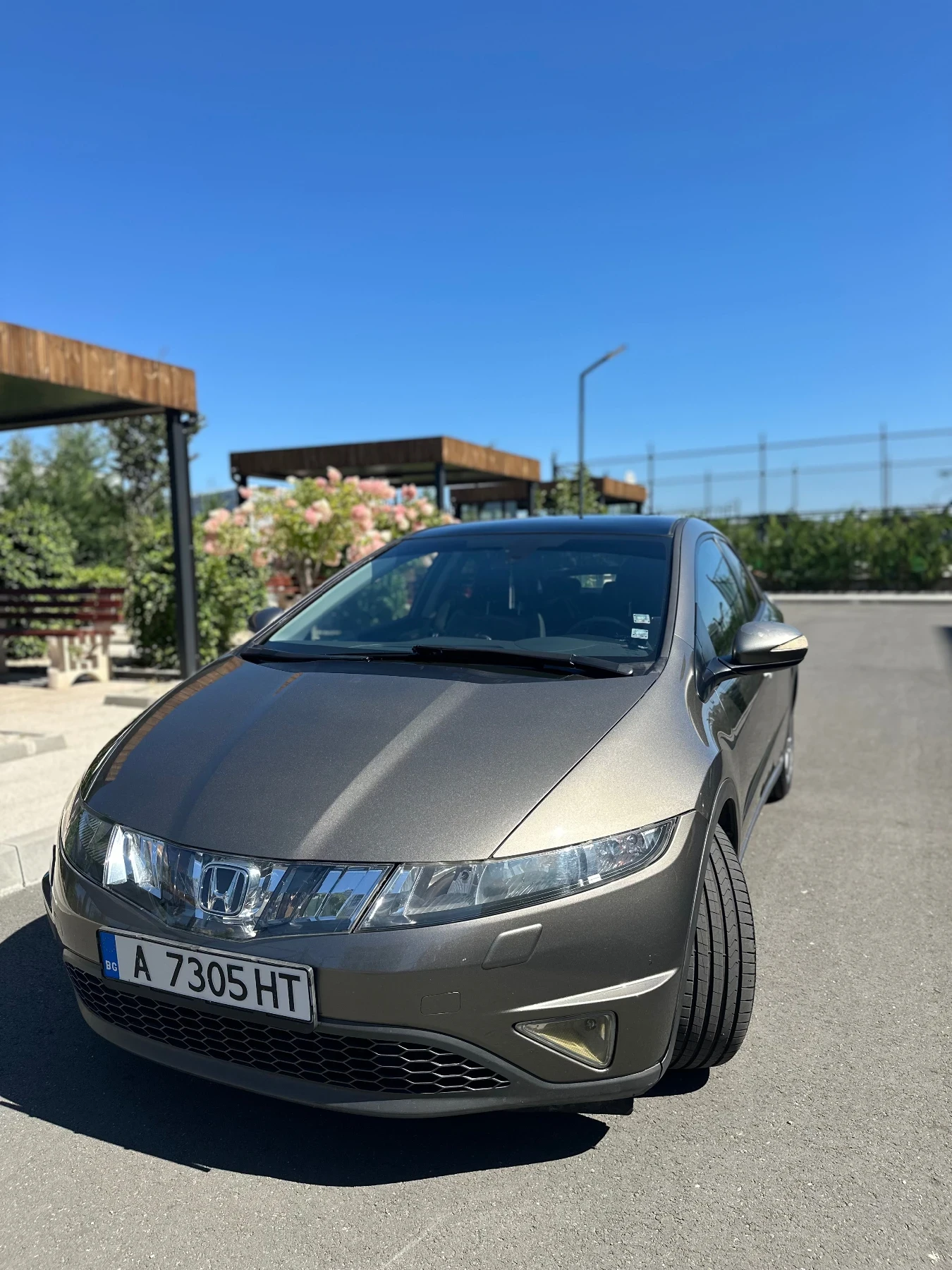 Honda Civic 1.8 i-VTEC Sport i-Shift, снимка 3 - Автомобили и джипове - 55504128