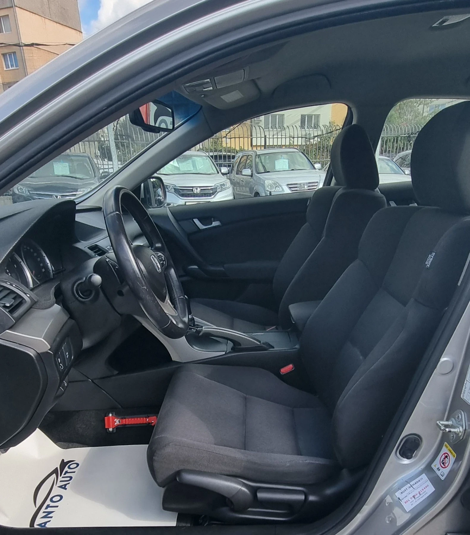 Honda Accord 2.0 i-VTEC , снимка 9 - Автомобили и джипове - 56199019