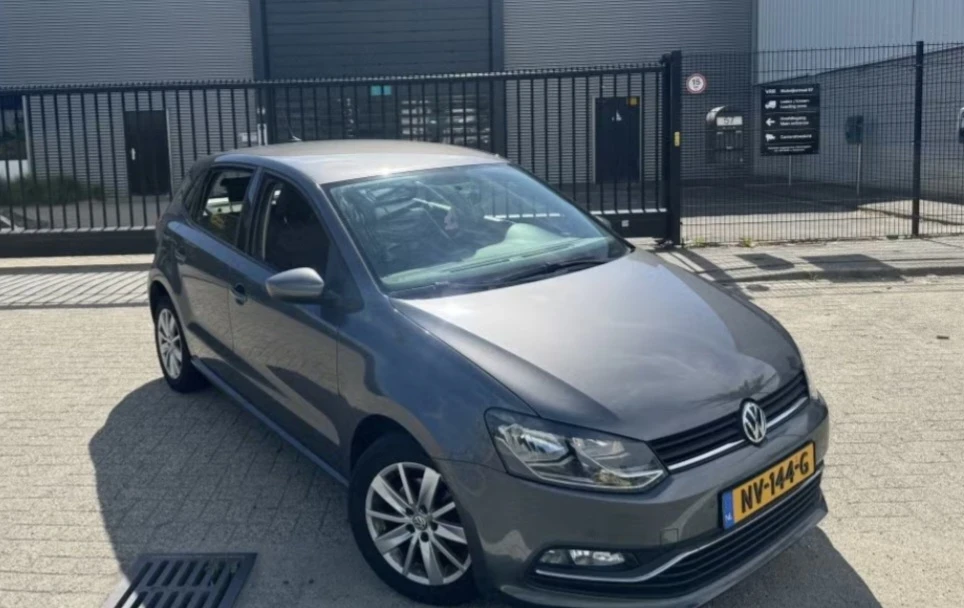 VW Polo 1.4TDI/90HP/NAVI/BLUEMOTION, снимка 7 - Автомобили и джипове - 56249666