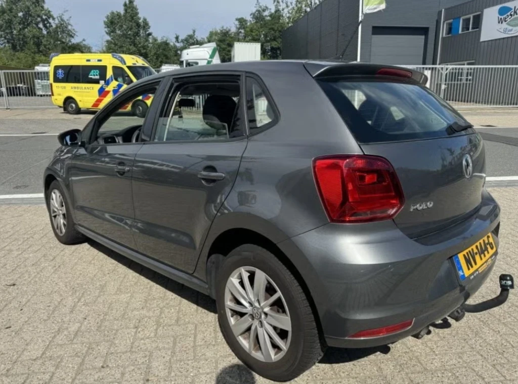 VW Polo 1.4TDI/90HP/NAVI/BLUEMOTION, снимка 3 - Автомобили и джипове - 56249666