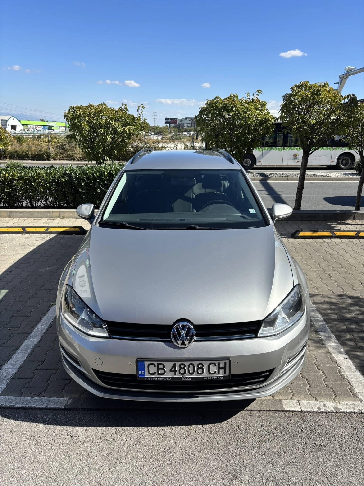 VW Golf Variant 1.6 TDI, снимка 2 - Автомобили и джипове - 56316105