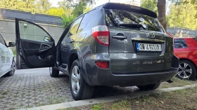 Toyota Rav4 2.2D Automatic, 4x4 , снимка 2