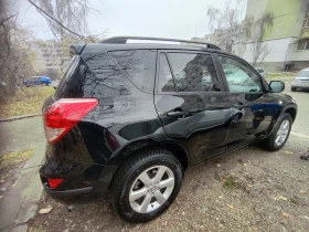 Toyota Rav4 2.2 D4D, снимка 10