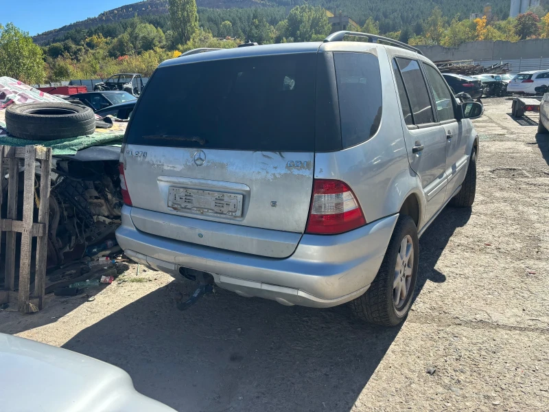 Mercedes-Benz ML 270 270 cdi razpolagam s 20 djipa, снимка 9 - Автомобили и джипове - 47420051