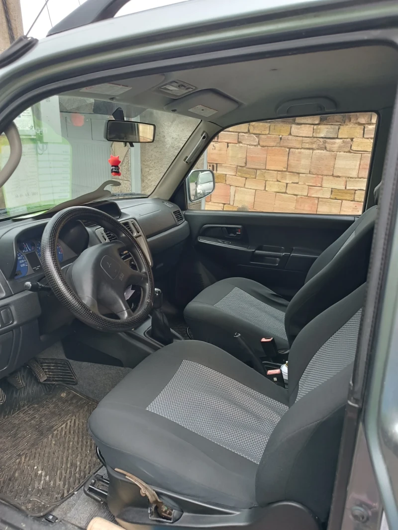Mitsubishi Pajero pinin, снимка 9 - Автомобили и джипове - 52420817