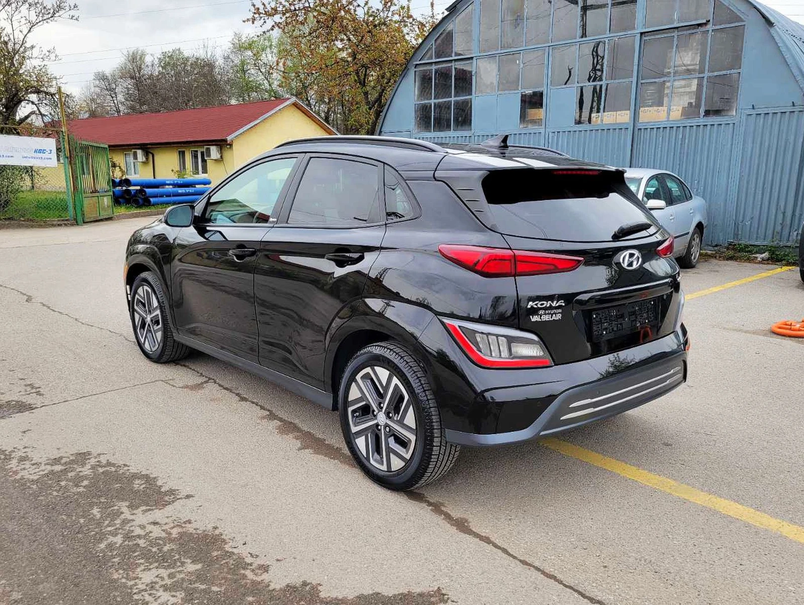 Hyundai Kona EV FACELIFT 64KW 204hp - изображение 7