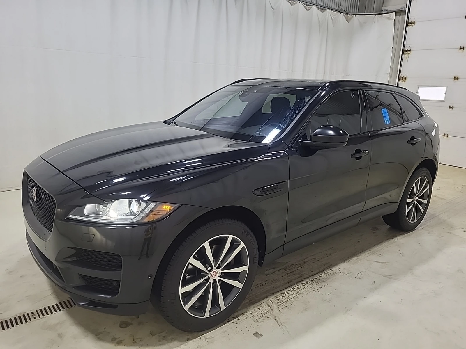 Jaguar F-PACE * PRESTIGE * CARFAX * АВТОКРЕДИТ - изображение 6