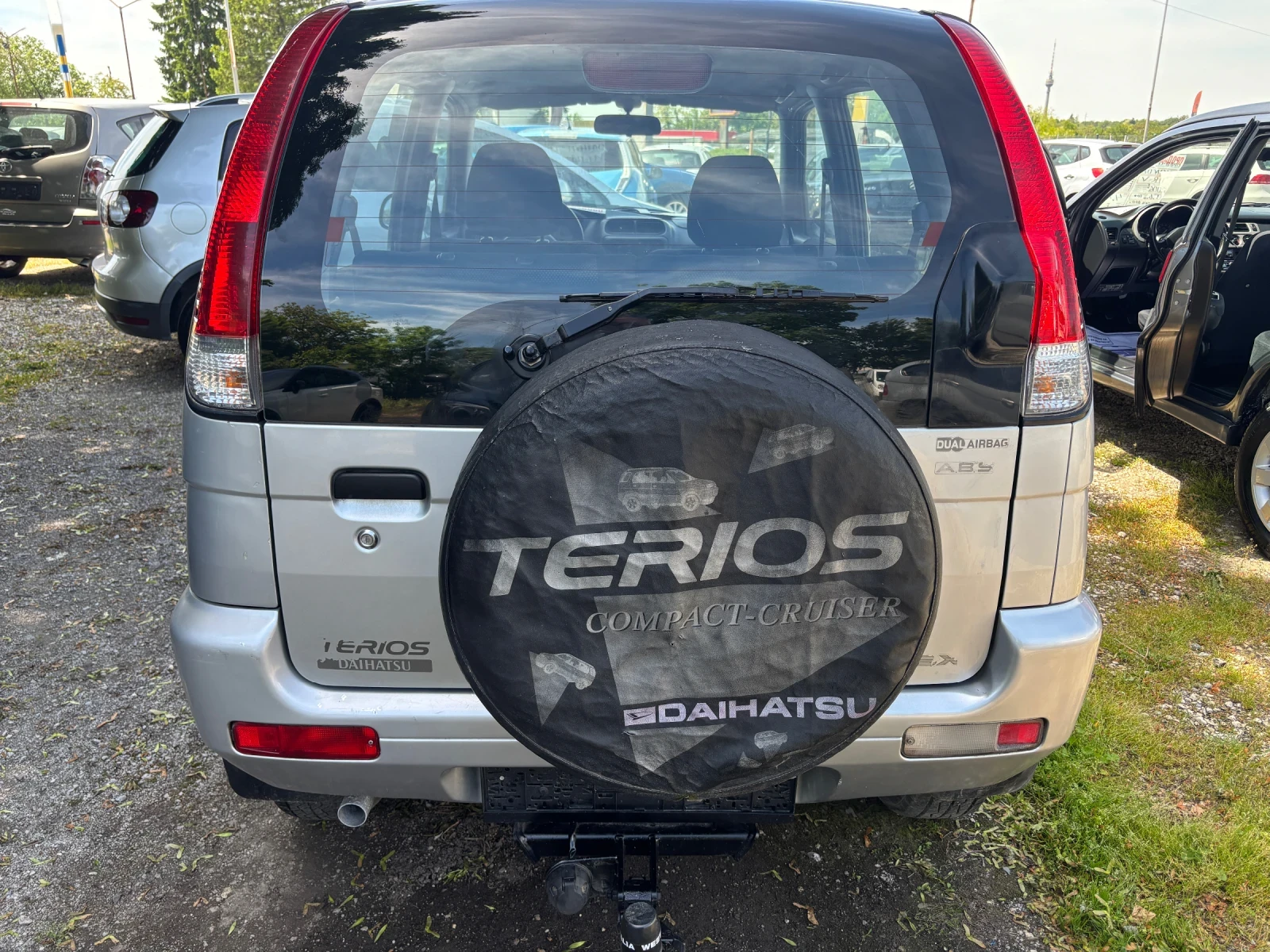 Daihatsu Terios 2005+ 1.3+ ФЕЙС+ АВТОМАТ+ 4* 4+ 83 хл км, снимка 5 - Автомобили и джипове - 52665350