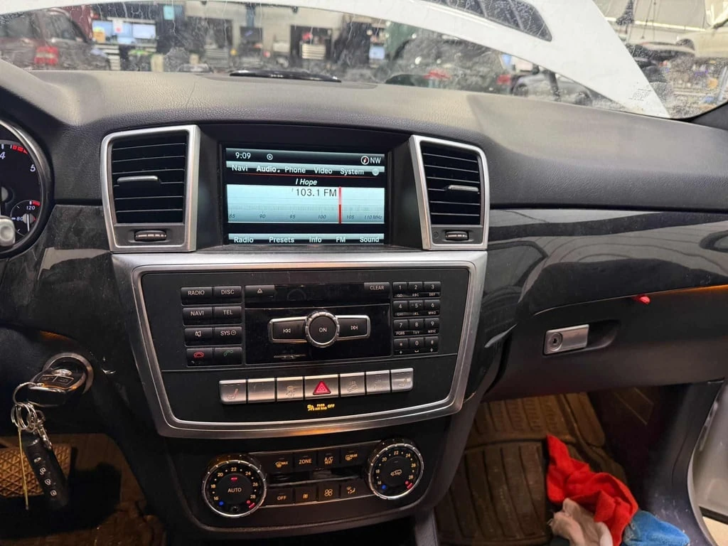 Mercedes-Benz ML 350 4MATIC BLUETEC * ПОДГРЕВИ* 360 КАМЕРА* ПАНОРАМА*  - изображение 9