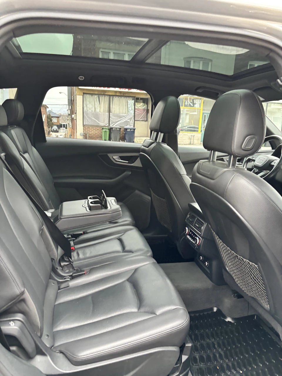 Audi Q7 * АВТО КРЕДИТ* ЦЕНА ДО БГ * Сервизна история * , снимка 13 - Автомобили и джипове - 53802671