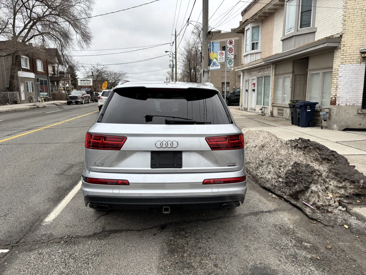 Audi Q7 * АВТО КРЕДИТ* ЦЕНА ДО БГ * Сервизна история * , снимка 5 - Автомобили и джипове - 53802671