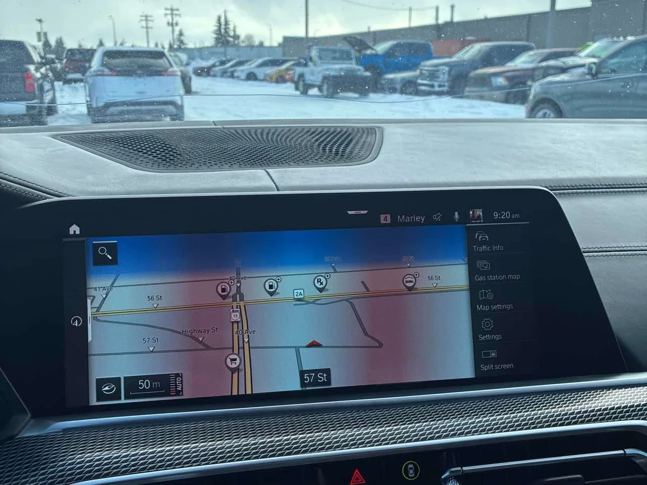 BMW X5 XDRIVE50I * ДИСТРОНИК* 360 КАМЕРА* ОБДУХВАНЕ* , снимка 10 - Автомобили и джипове - 53841985